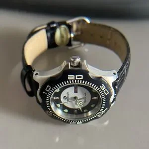 Freestyle Betty Shark Day Date Women\'s Watch Freestyle Betty Shark Dive Watch Women 30mm Silver Tone Two  main image 4